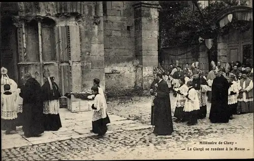 Ak Cluny Saône-et-Loire, Millenaire, Le Clerge se rendant a la Messe