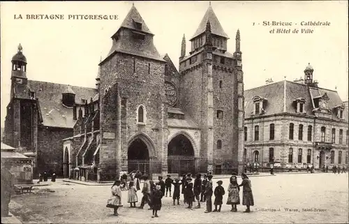 Ak Saint Brieuc Côtes d'Armor, Cathedrale et Hotel de Ville