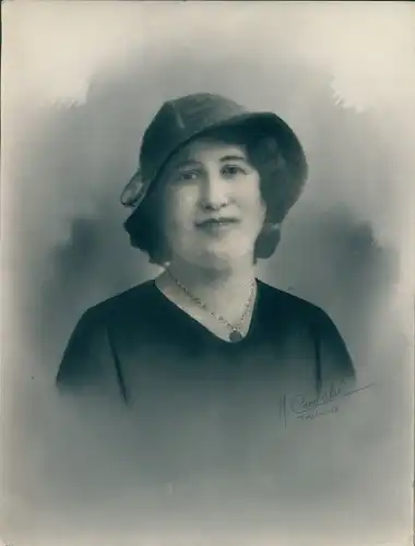 Foto Combalie, Henri, Toulouse, Portraitfotografie, Frau, Hut