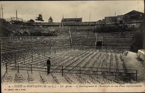 Ak Doué la Fontaine Maine et Loire, Les Arenes