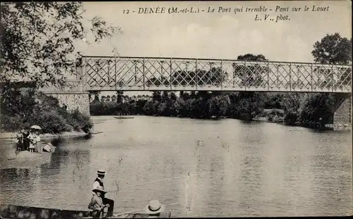 Ak Denée Maine et Loire, Le Port qui tremble, Pont sur le Louet