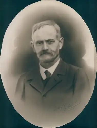 Foto Combalie, Henri, Toulouse, Portraitfotografie, Mann, Anzug, Krawatte