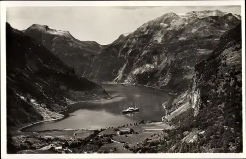 Ak Geiranger Norwegen, Utsigt over Geirangerfjorden