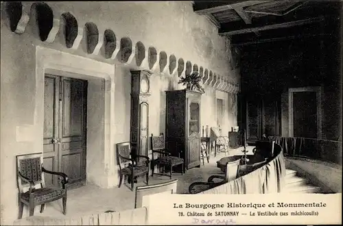 Ak Satonnay Saône et Loire, Le Chateau, Le Vestibule