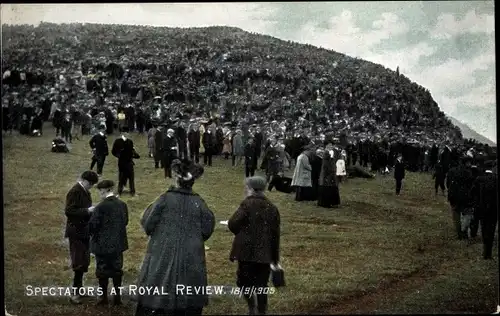 Ak Edinburgh Schottland, Royal Review 1905, Spectators