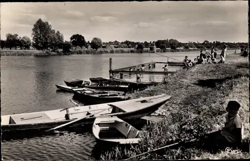 Ak Brissarthe Maine et Loire, Bords de la Sarthe, La Piscine