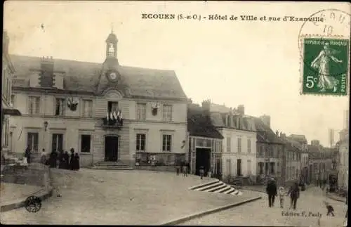 Ak Ecouen Val d’Oise, Hotel de Ville et rue d'Ezanville