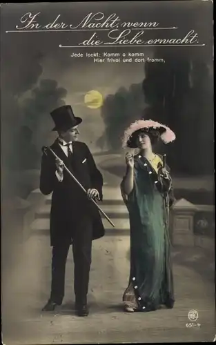 Ak In der Nacht, wenn die Liebe erwacht, Liebespaar, Mondschein