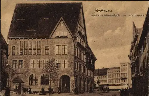 Ak Nordhausen am Harz, Sparkassengebäude mit Kornmarkt