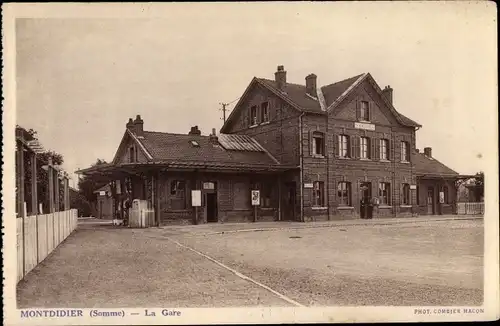 Ak Montdidier Somme, La Gare