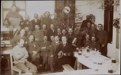 Ak Deutsche Soldaten, WK I, Soldatenleben, Weihnachten