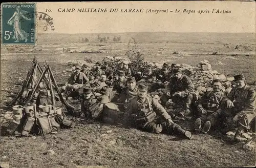 Ak Larzac Aveyron, Camp Militaire, le repos apres l'action