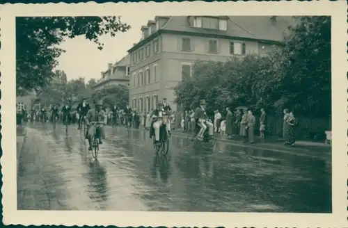 Foto Neustadt an der Orla, Fahrradfahrer, Straßenpartie