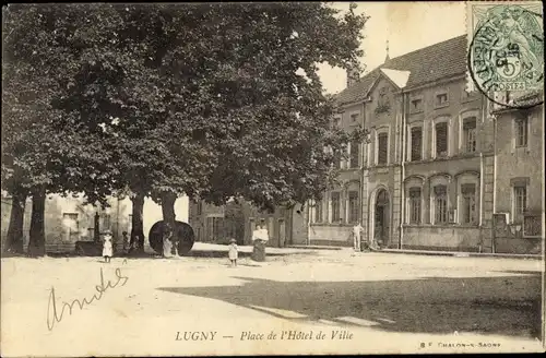 Ak Lugny-lès-Charolles Saône et Loire, Place de l'Hotel de Ville