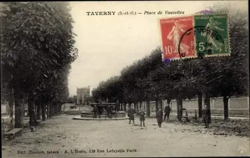 Ak Taverny Val d'Oise, Place de Vaucelles