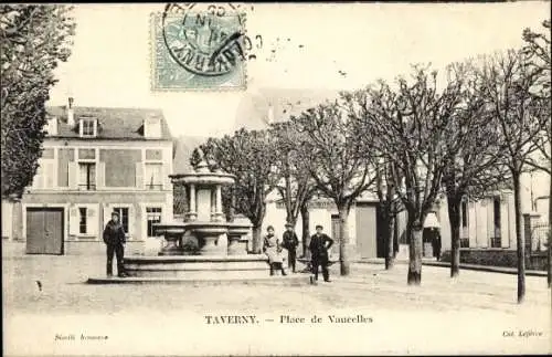 Ak Taverny Val d'Oise, Place de Vaucelles