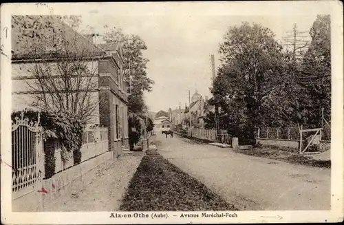 Ak Aix en Othe Aube, Avenue Marechal Foch