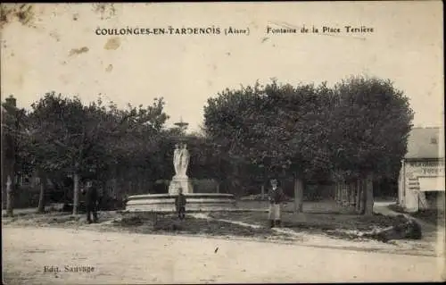 Ak Coulonges en Tardenois Aisne, Fontaine de la Place Terrière