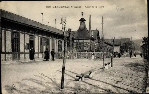 Ak Capdenac Gare Aveyron, Cour de la Gare
