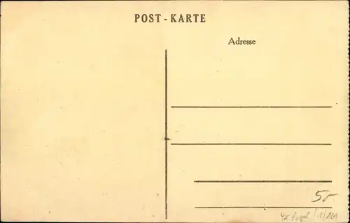 Ak Deutsche Soldaten mit Pickelhaube im Schützengraben