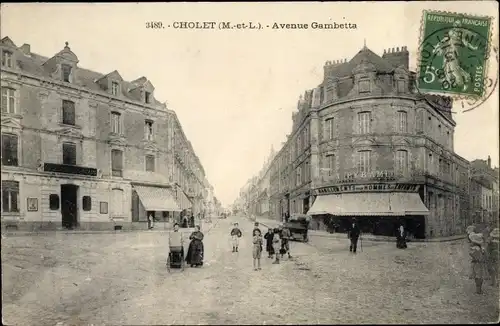 Ak Cholet Maine et Loire, Avenue Gambetta