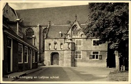 Ak Edam Volendam Nordholland Niederlande, Kerkingang en Latijnse school
