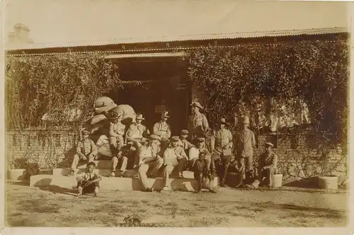 Foto DSW Afrika Namibia, ca 1900 - 1904, Mitglieder der Kolonialen Schutztruppe, Gruppenbild