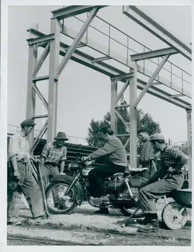 Foto NSU Motorrad, Bauarbeiter, Baustelle