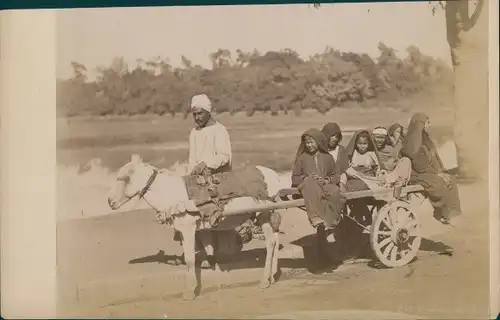 Foto Maghreb?, Arabischer Mann und Kinder, Eselkarren