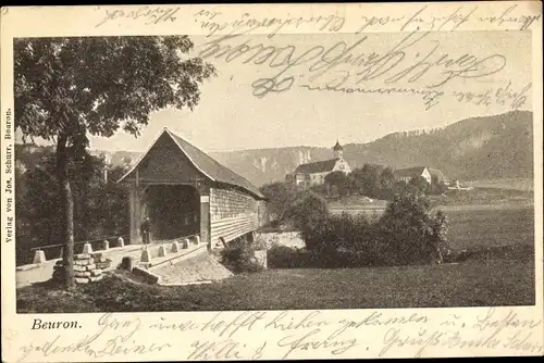 Ak Beuron in Baden Württemberg, überdachte Brücke, Dorf