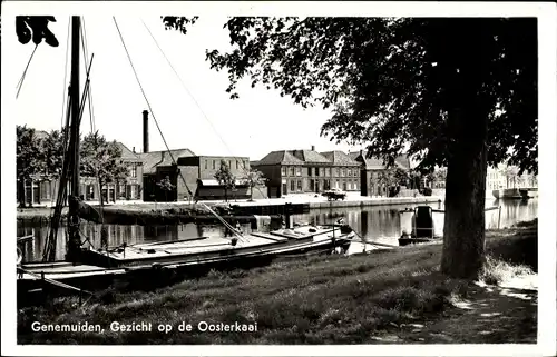 Ak Genemuiden Overijssel, Gezicht op de Oosterkaai