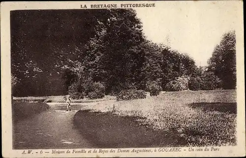 Ak Gouarec Côtes d'Armor, Un coin du Parc