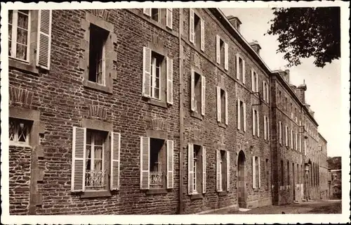 Ak Gouarec Côtes d'Armor, Monastère des Augustines