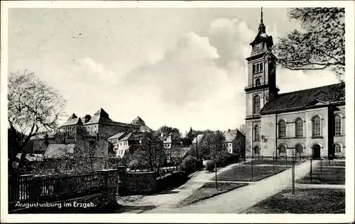 Ak Augustusburg im Erzgebirge, Teilansicht mit Schloss und Kirche