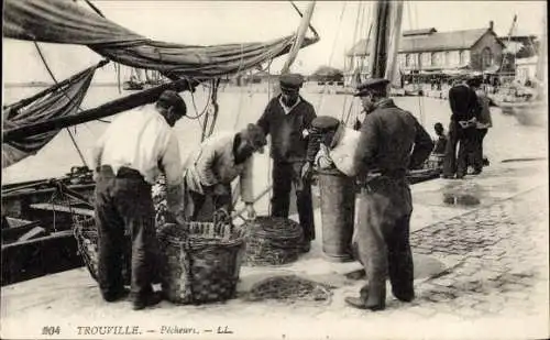 Ak Trouville Calvados, Pecheurs