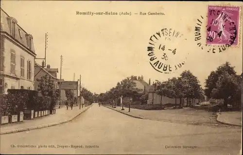 Ak Romilly sur Seine Aube, Rue Gambetta