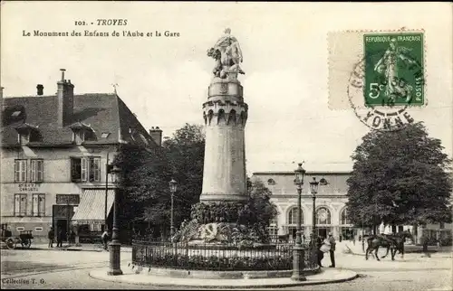 Ak Troyes Aube, Le Monument des Enfants de l'Aube et la Gare
