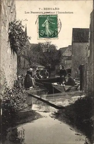 Ak Béhuard Maine-et-Loire, Les Passeurs pendant l'Inondation