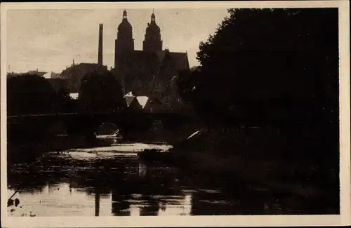 Ak Plauen im Vogtland, Partie an der Elster mit Blick zur Johanniskirche