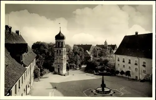 Ak Heiligenberg Bodenseekreis, Schloss, Vorhof, Brunnen