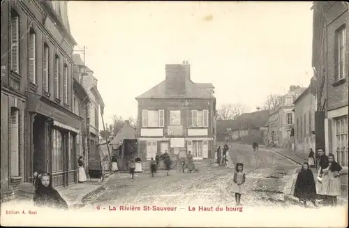 Ak La Riviere Saint Sauveur Calvados, Le Haut du Bourg