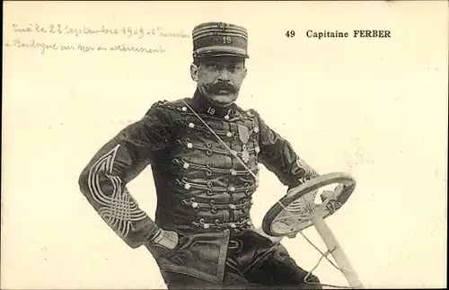 Ak Capitaine Ferber, französischer Soldat in Uniform