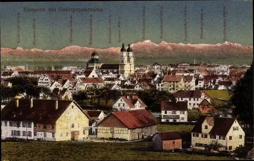 Ak Kempten im Allgäu Schwaben, Totalansicht der Ortschaft, Gebirge