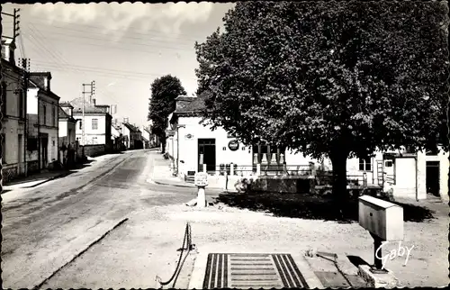 Ak Saint Martin de la Place Maine et Loire, Route d'Angers