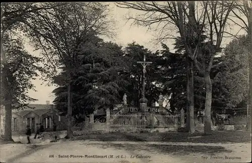 Ak Saint Pierre Montlimart Maine et Loire, Le Calvaire