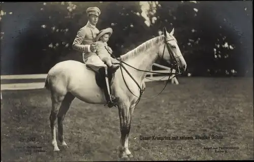 Ak Kronprinz Wilhelm von Preußen mit seinem ältesten Sohn