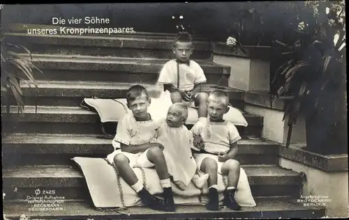 Ak Die vier Söhne unseres Kronprinzenpaares, Prinz Wilhelm, Prinz Louis Ferdinand von Preußen