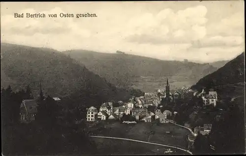 Ak Bad Bertrich an der Mosel Eifel, Blick auf den Ort von Osten gesehen