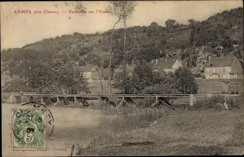 Ak Armes Nièvre, Passerelle sur l'Yonne