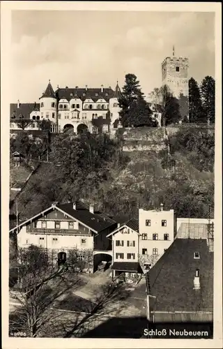 Ak Neubeuern in Oberbayern, Teilansicht mit Schloss